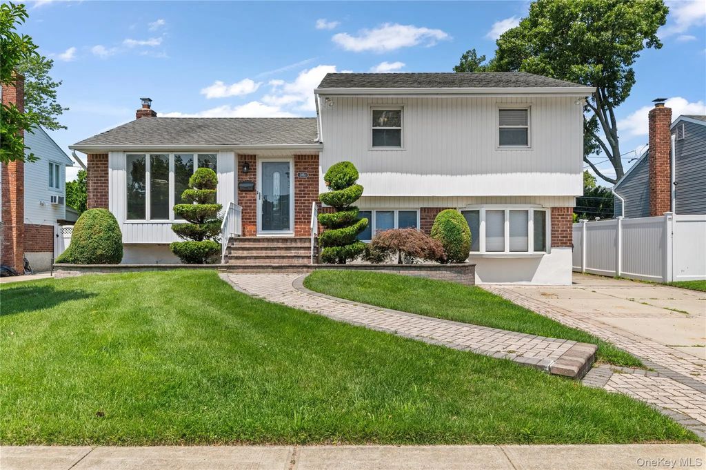 3951 Bernice Road, Seaford