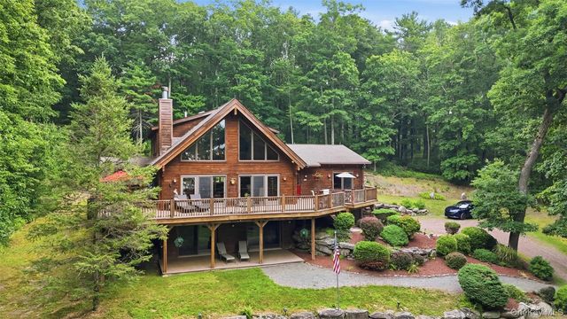 43 Goldring Drive, Highland Lake