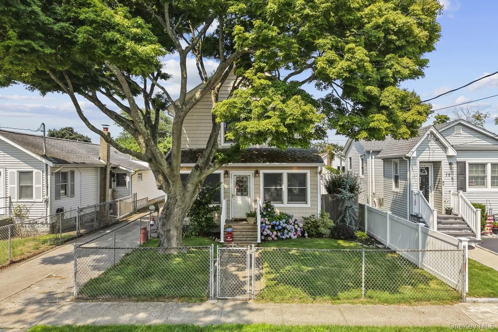 81 Wilson Avenue, Amityville