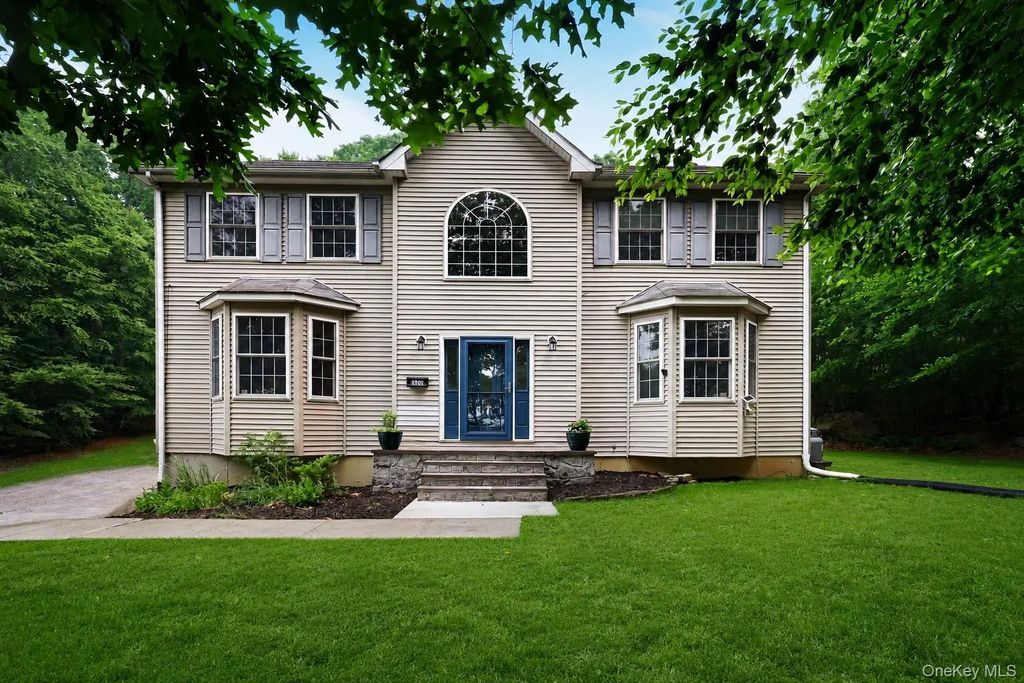 320 White Bridge Road, Middletown