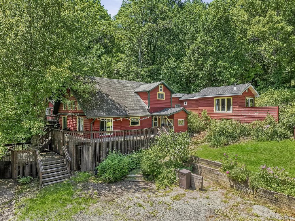 14 Smith Hill Road, New Hampton