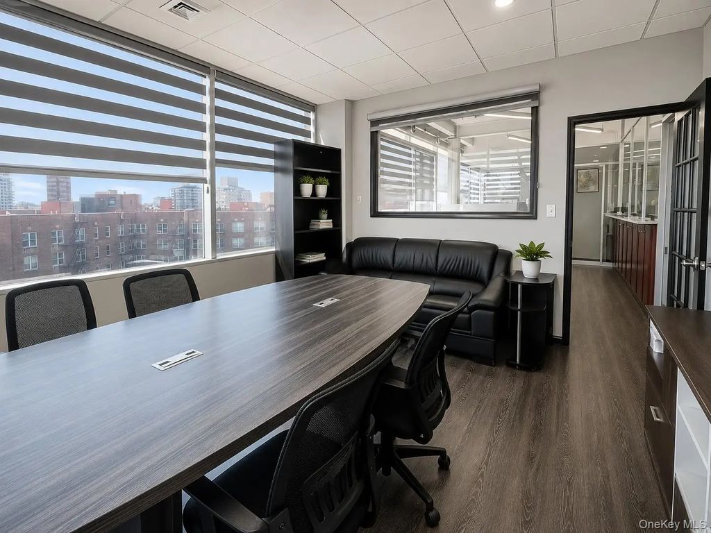 13631 41st Avenue # 8a, Flushing