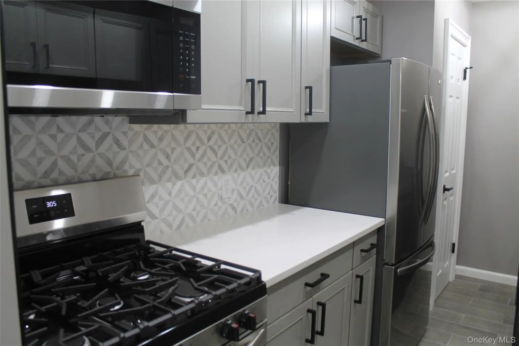 276 Temple Hill # 2410, New Windsor