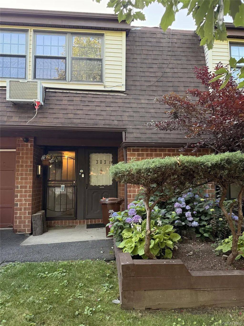 303 121st Street # 116, College Point