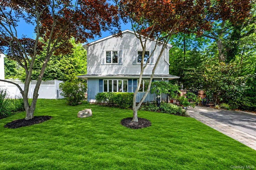 45 Reeves Road, Center Moriches