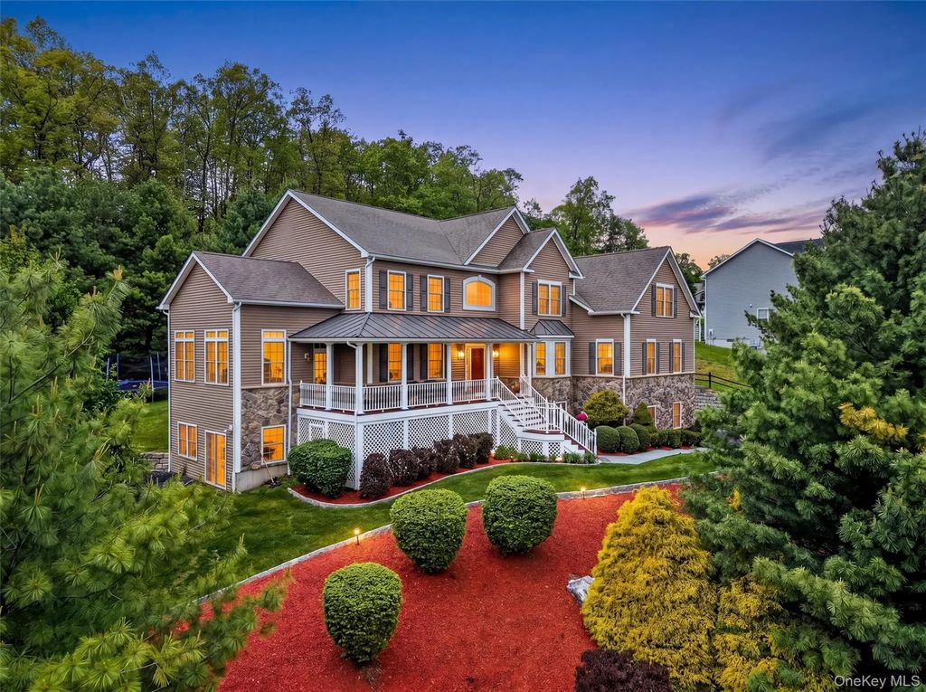 219 Country Club Road, Hopewell Junction