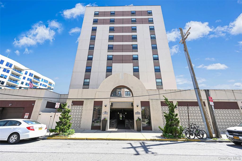 360 Shore Road # 4k, Long Beach