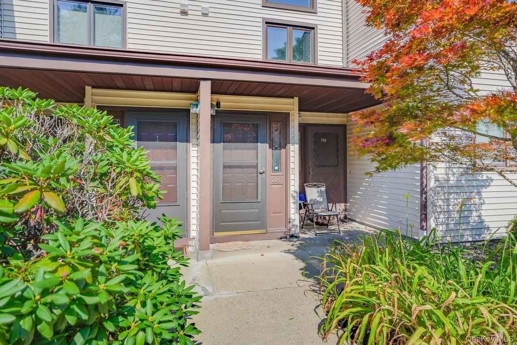 125 Stringham Road # 28, Lagrangeville