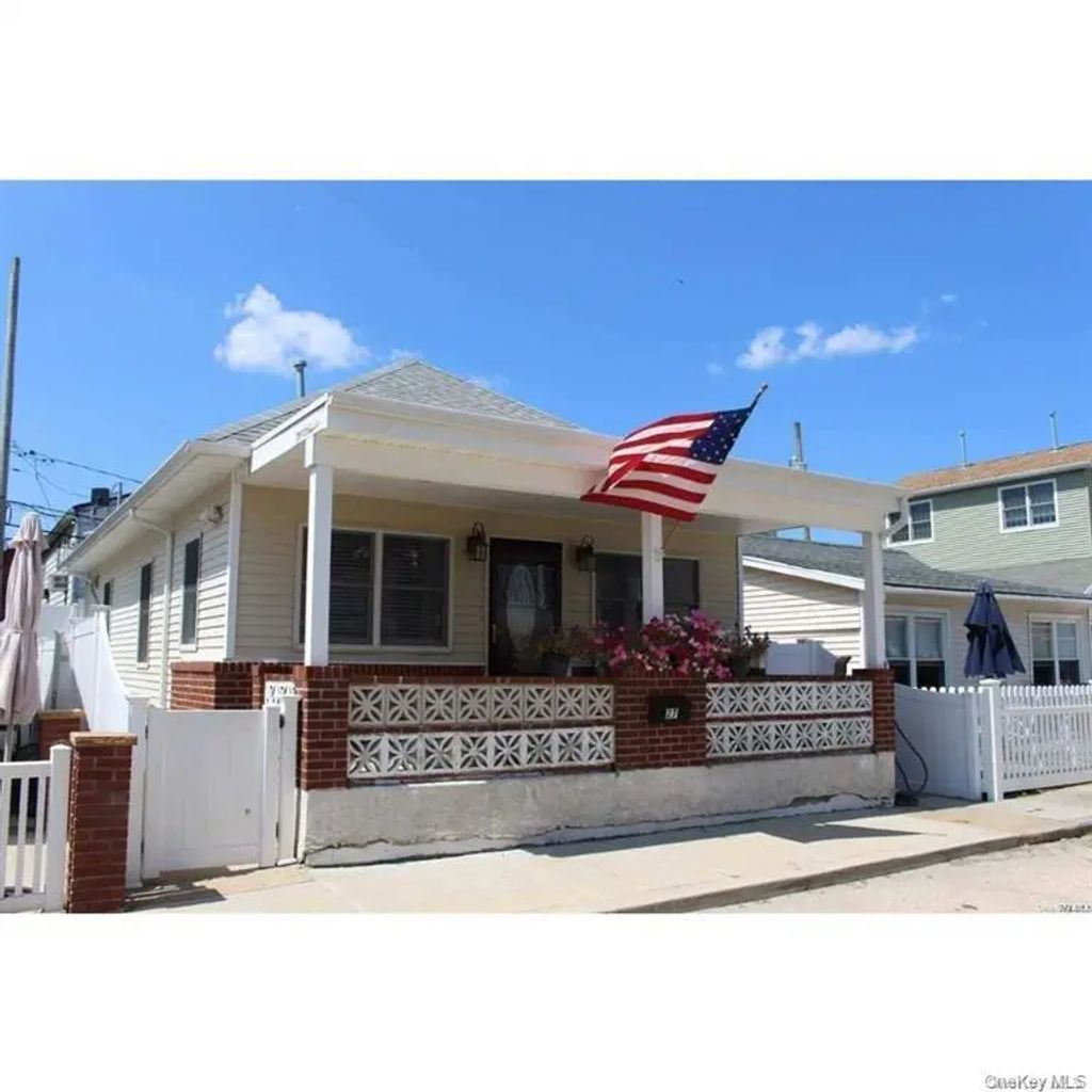 27 Vermont Street, Long Beach