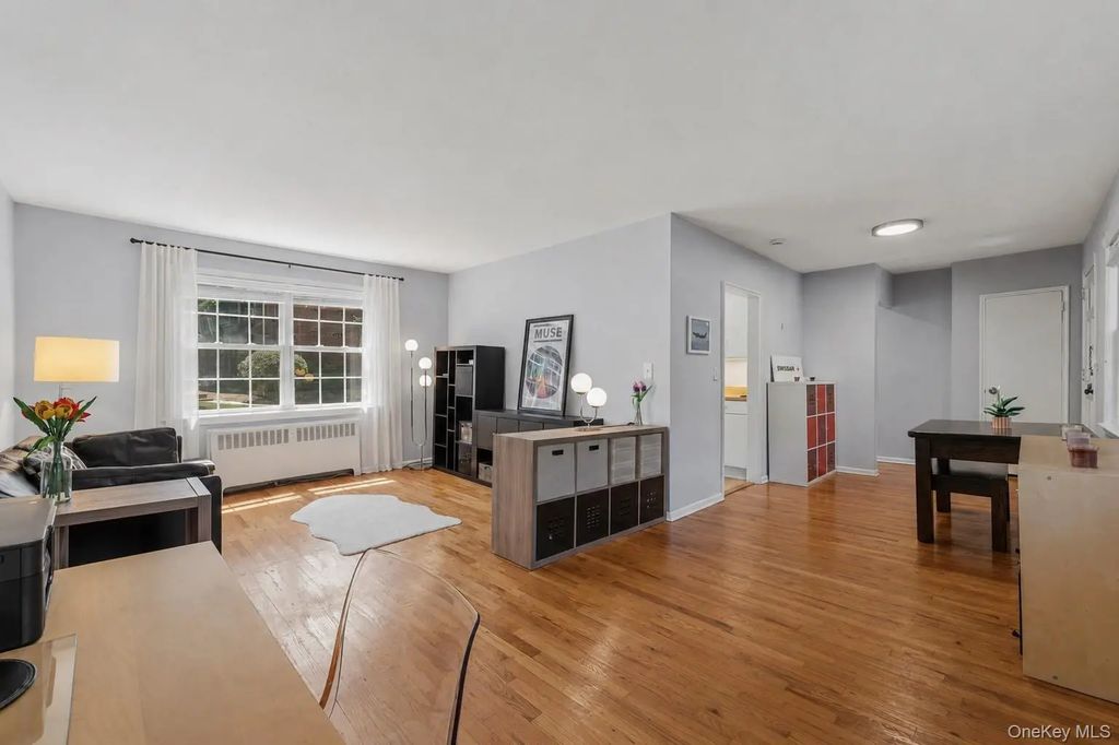 2 Fieldstone Drive # 19, Hartsdale