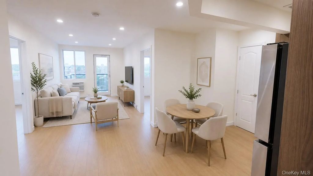67-19 Austin Street # 5a, Forest Hills