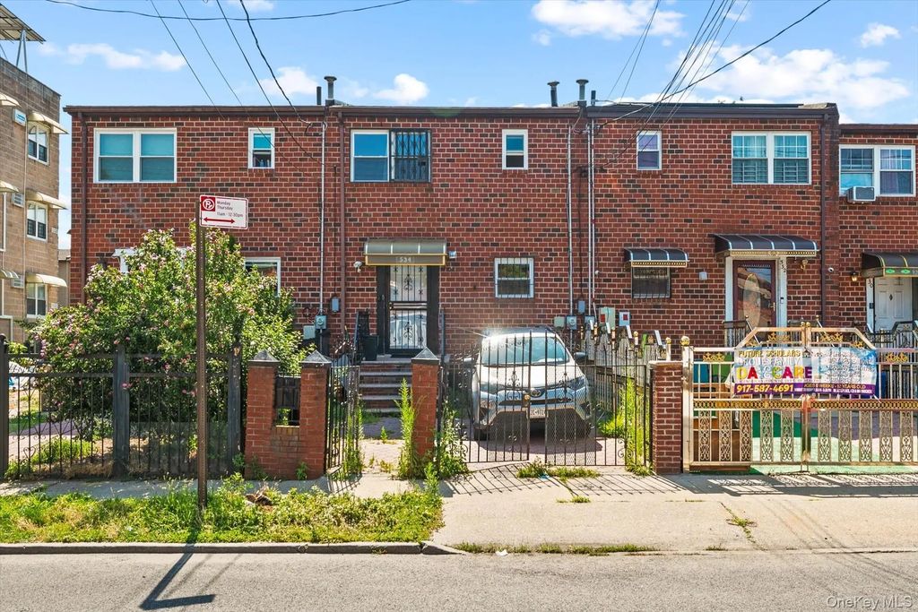534 Warwick Street, Brooklyn