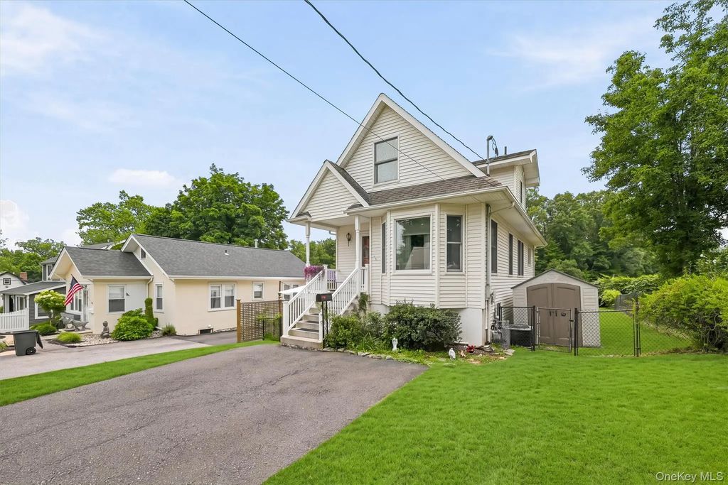31 Schreiber Street, Tappan
