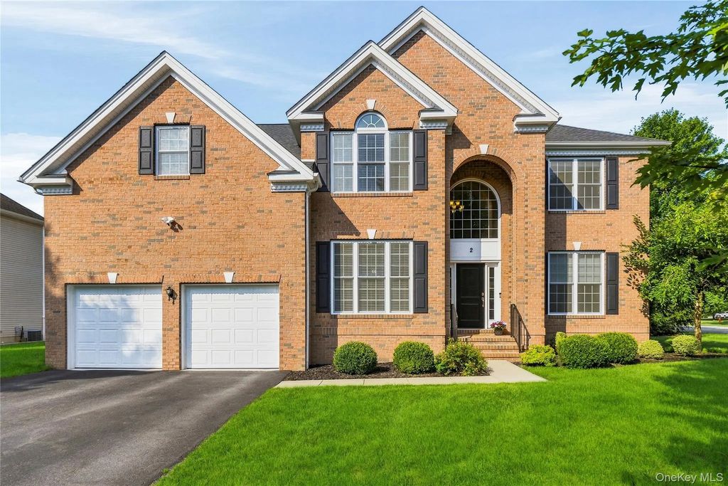 2 Chestnut Street, Hopewell Junction
