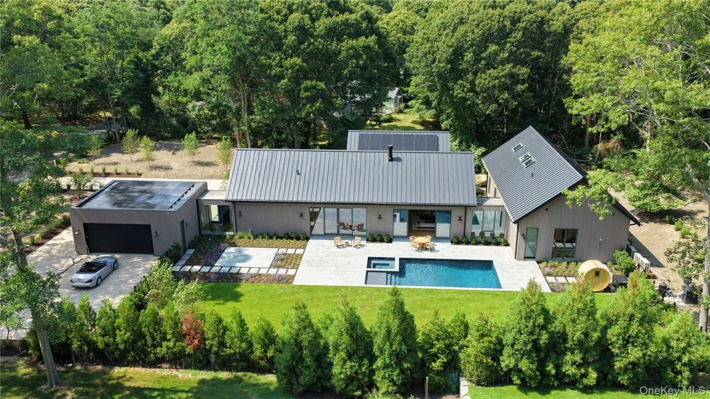 6 Great Circle Drive, Shelter Island