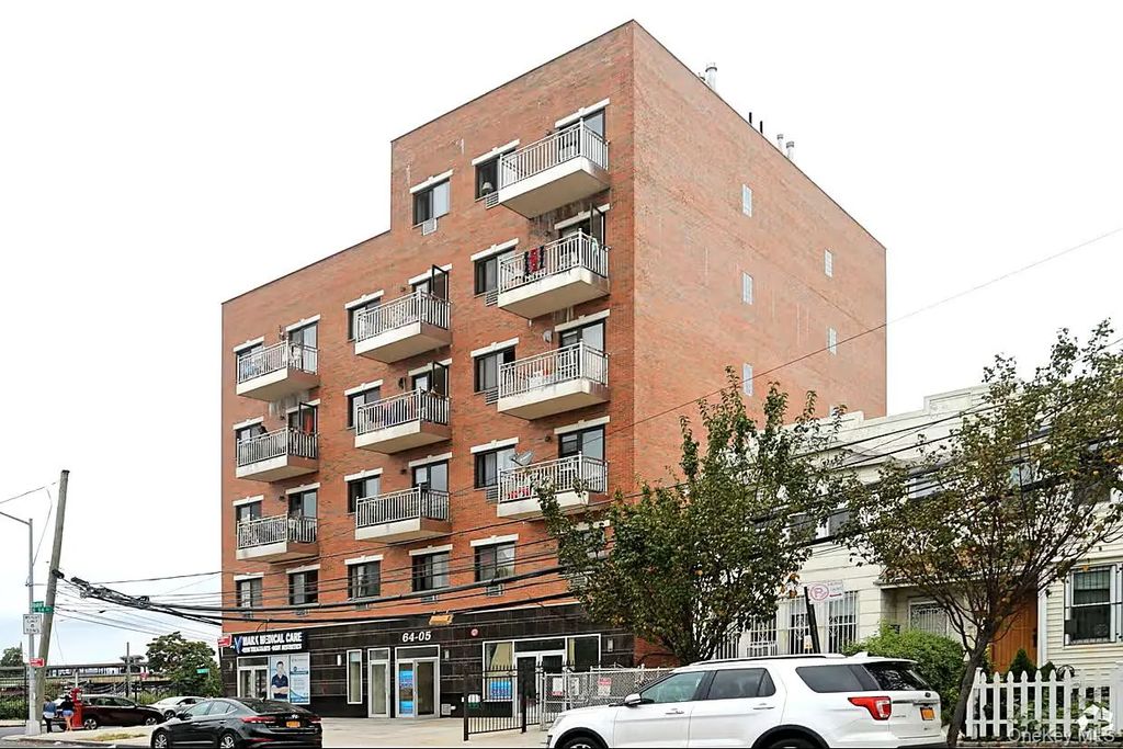 64-05 Woodside Avenue # 4e, Woodside