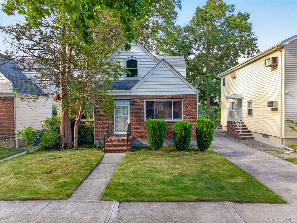 163-07 21st Avenue, Whitestone