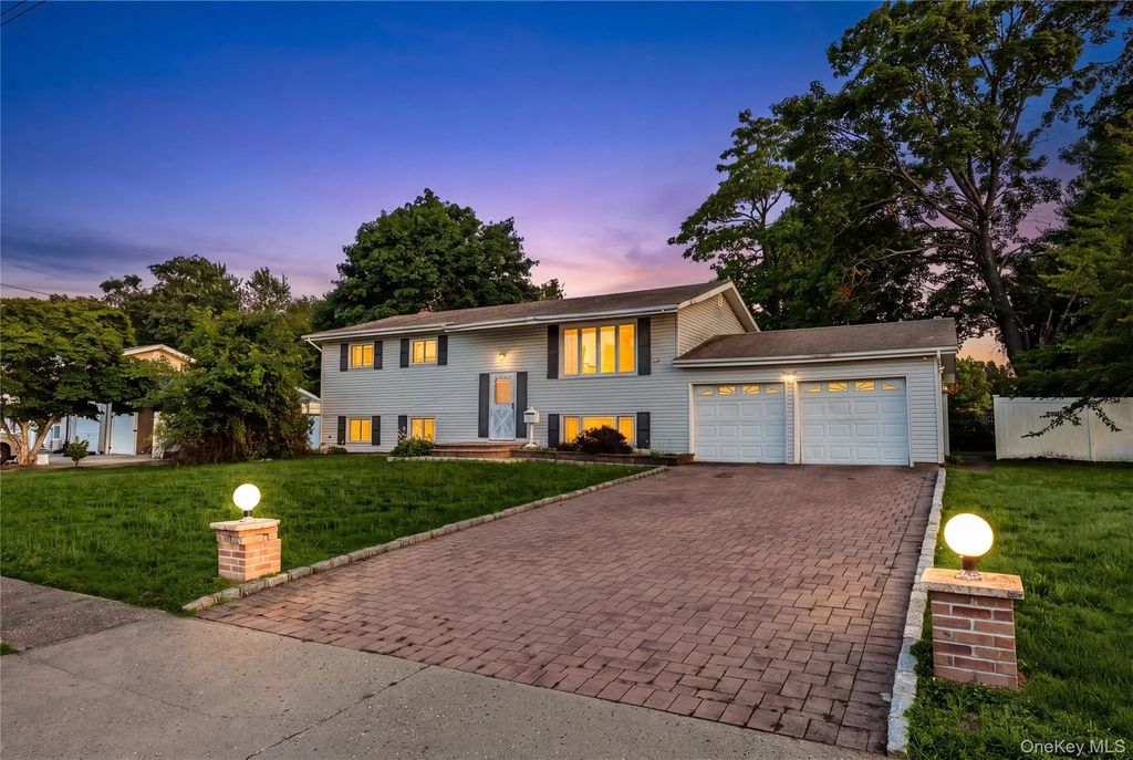 36 Clearview Drive, Wyandanch
