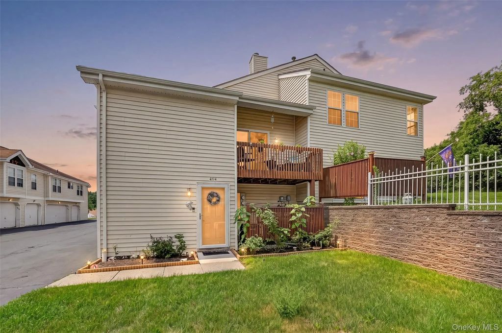 4114 Whispering Hills, Chester