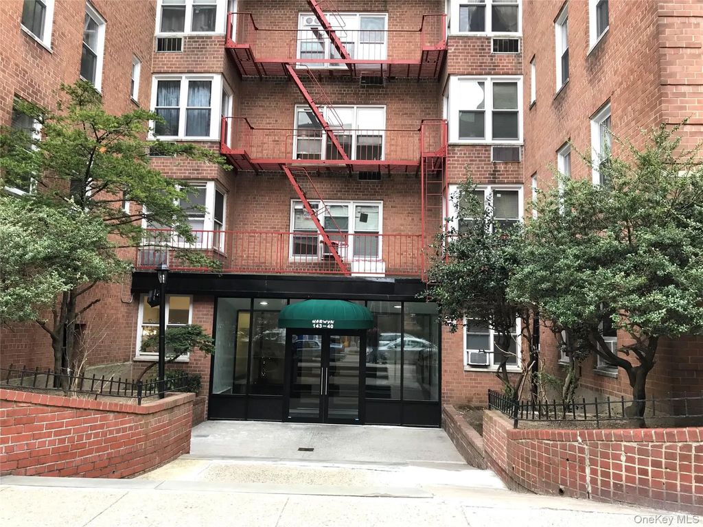 143-40 41 Avenue # #2, Flushing