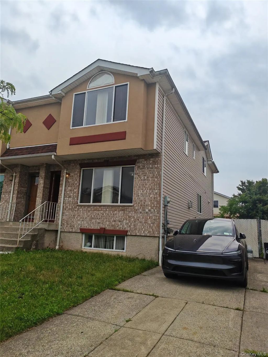558 Eltingville Boulevard, Staten Island