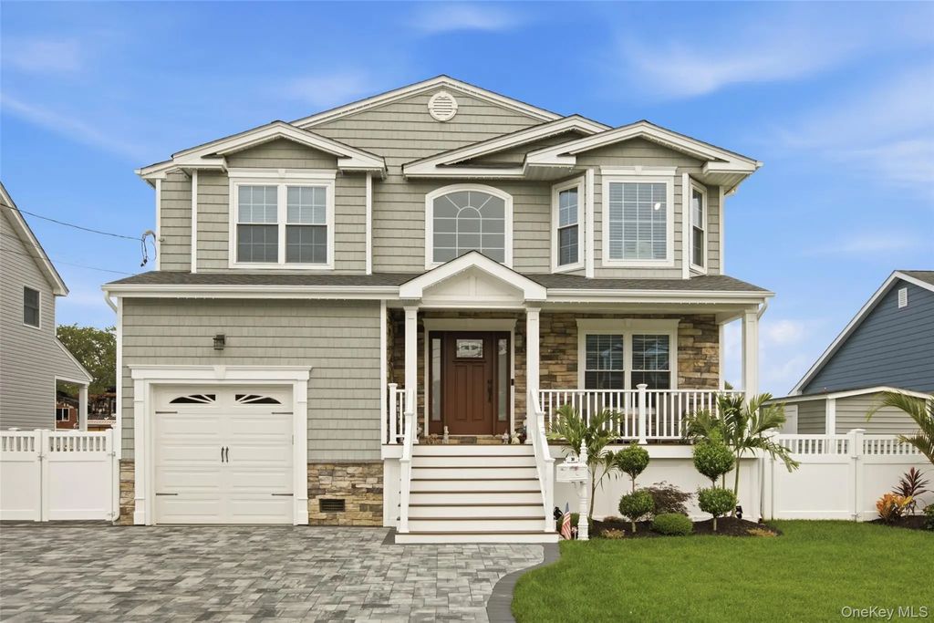 30 Berger Avenue, Amityville