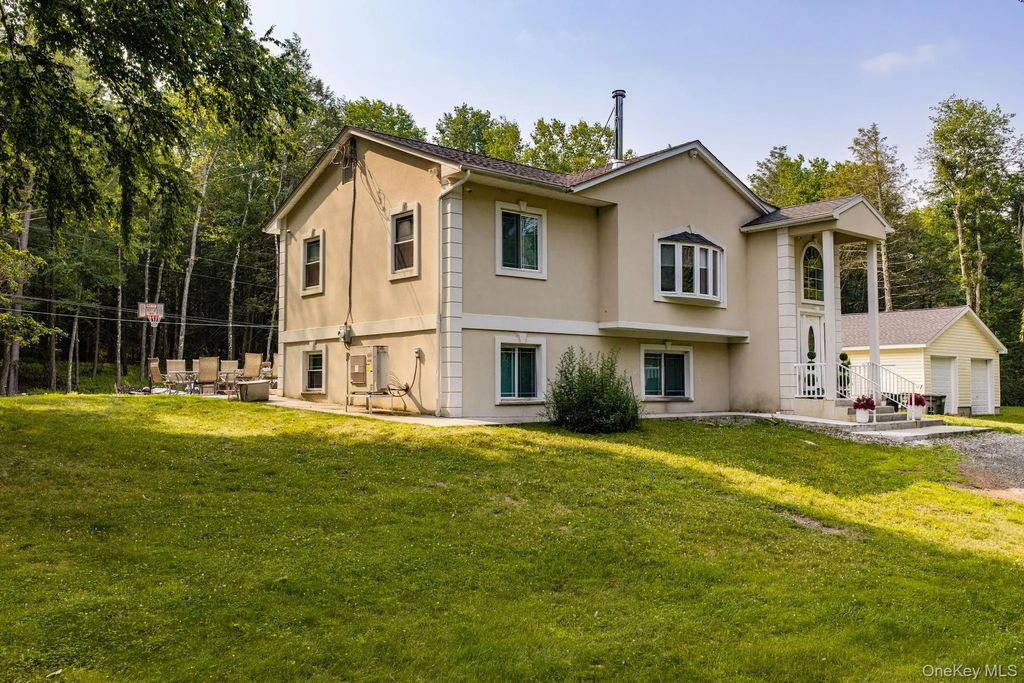 463 Rose Valley Road, Monticello