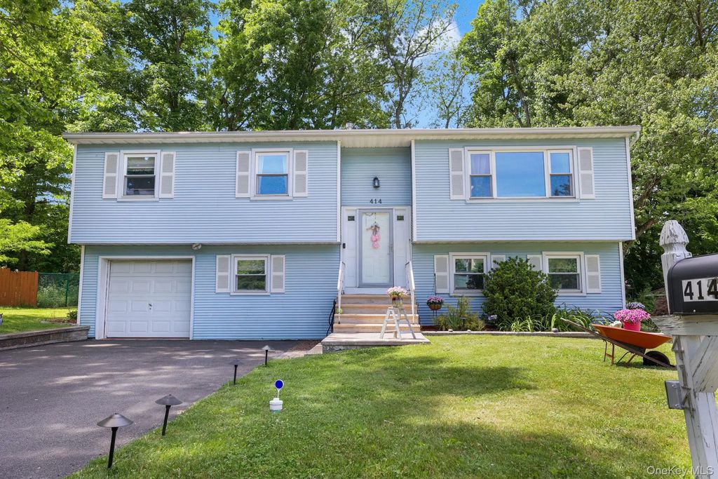 414 Philo Street, New Windsor