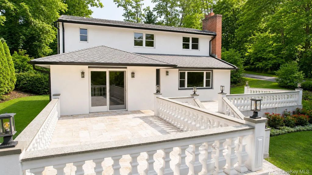 4 Hickory Drive, Mahopac