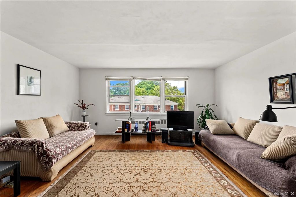 138-29 68th Drive # 3c, Kew Garden Hills