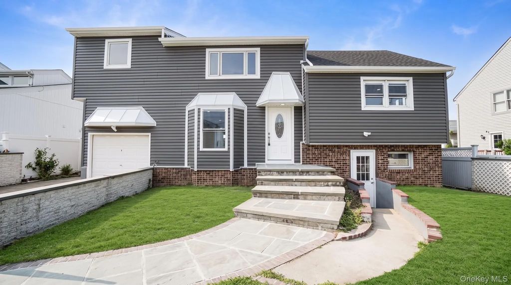 1115 Jackson Place, Baldwin