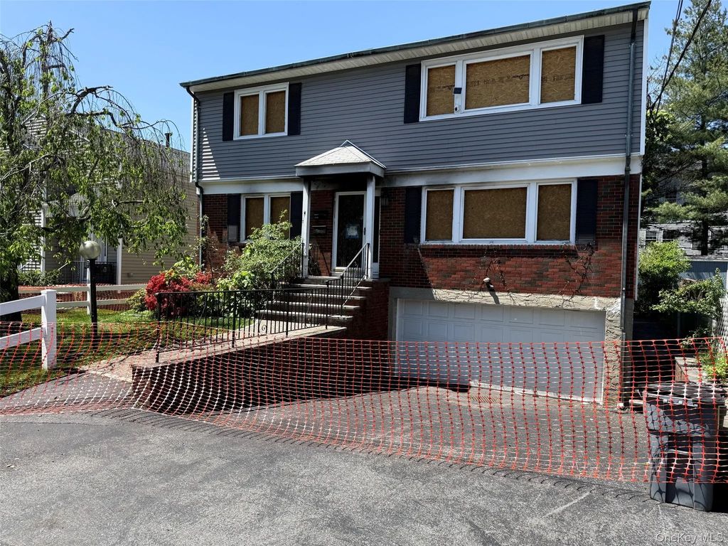 912 Lester Avenue, Mamaroneck