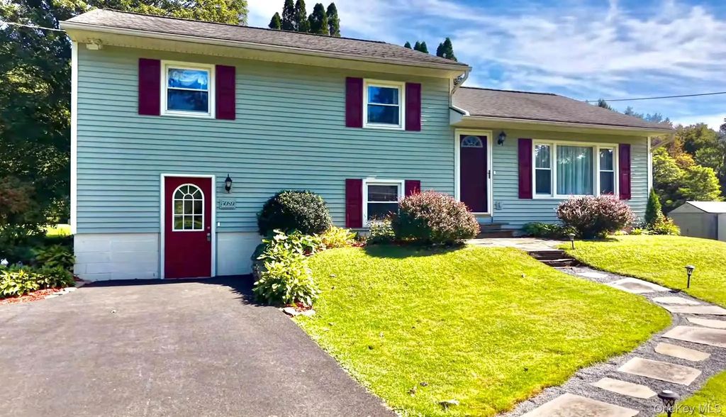 5089 State Route 52, Jeffersonville