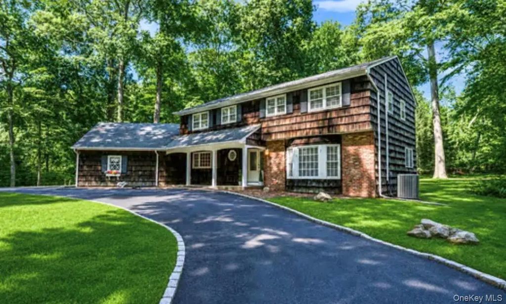 21 Wilderness Road, Nissequogue