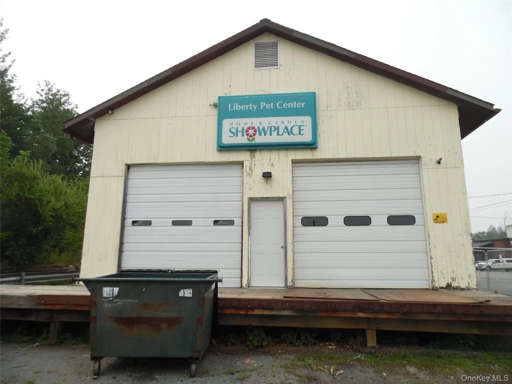 3 Bon Jovi Lane, Liberty