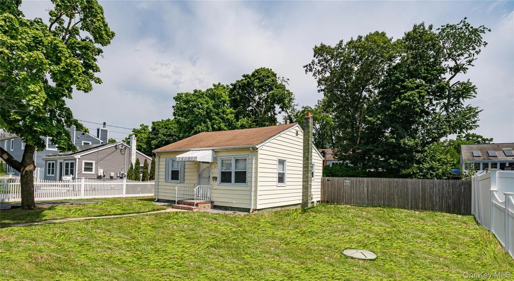 123 Cherubina Lane, North Babylon