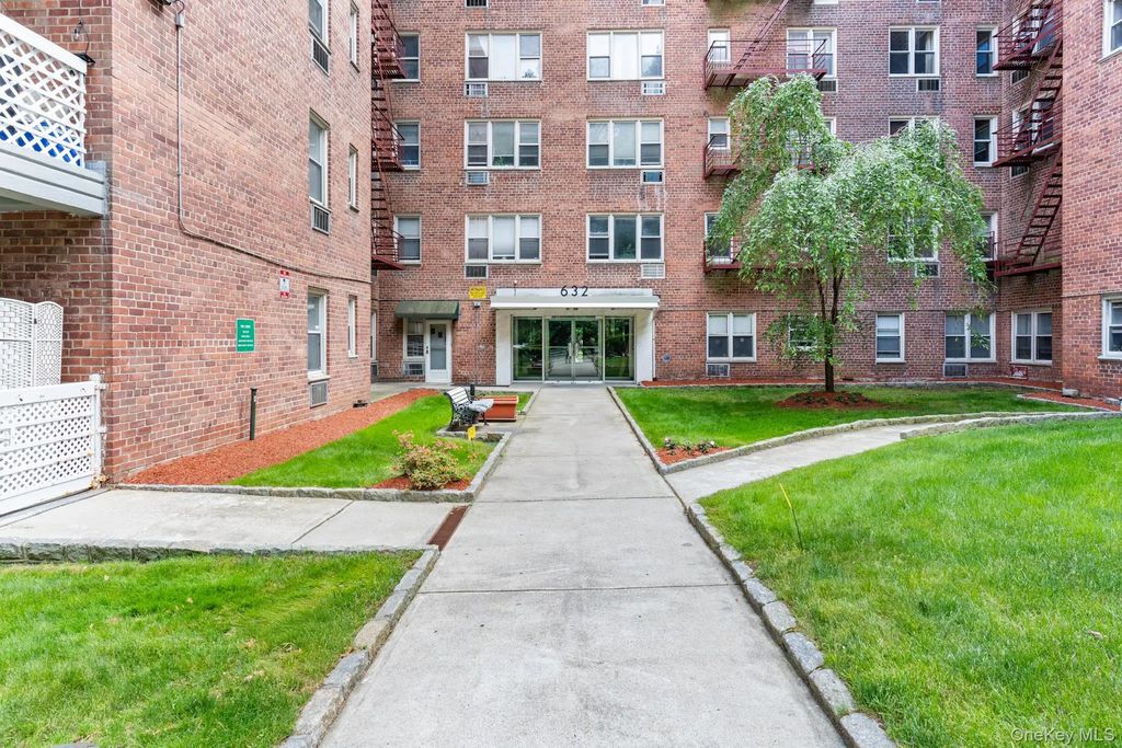 632 Palmer Road # 8g, Yonkers