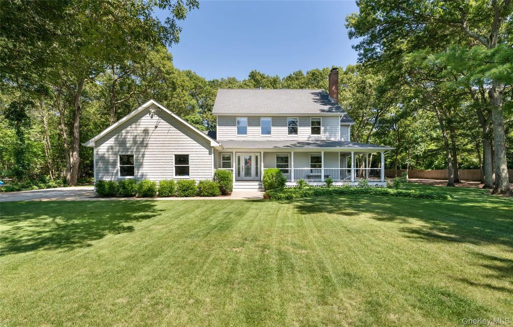 93 Chestnut Street, Mount Sinai