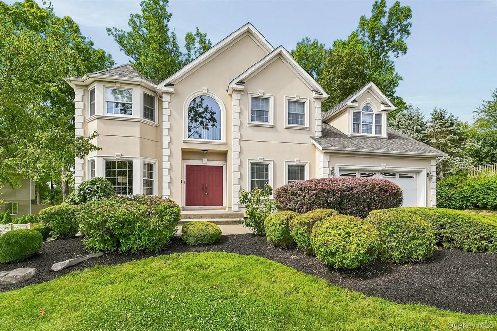 48 Greenwich Avenue, Central Valley
