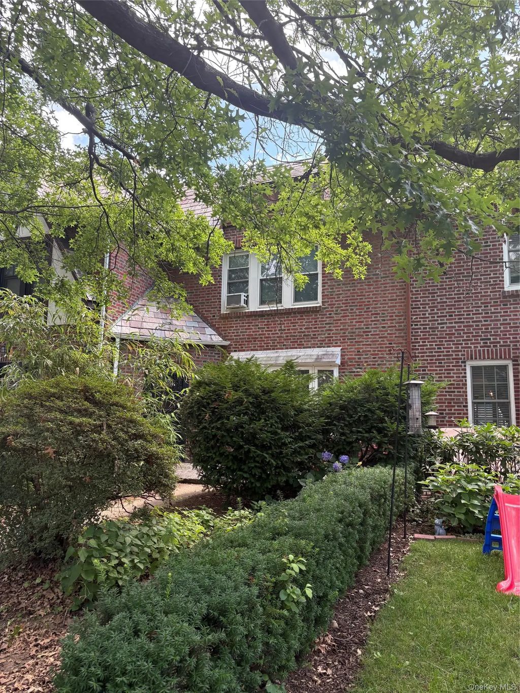 9608 68th Avenue, Forest Hills
