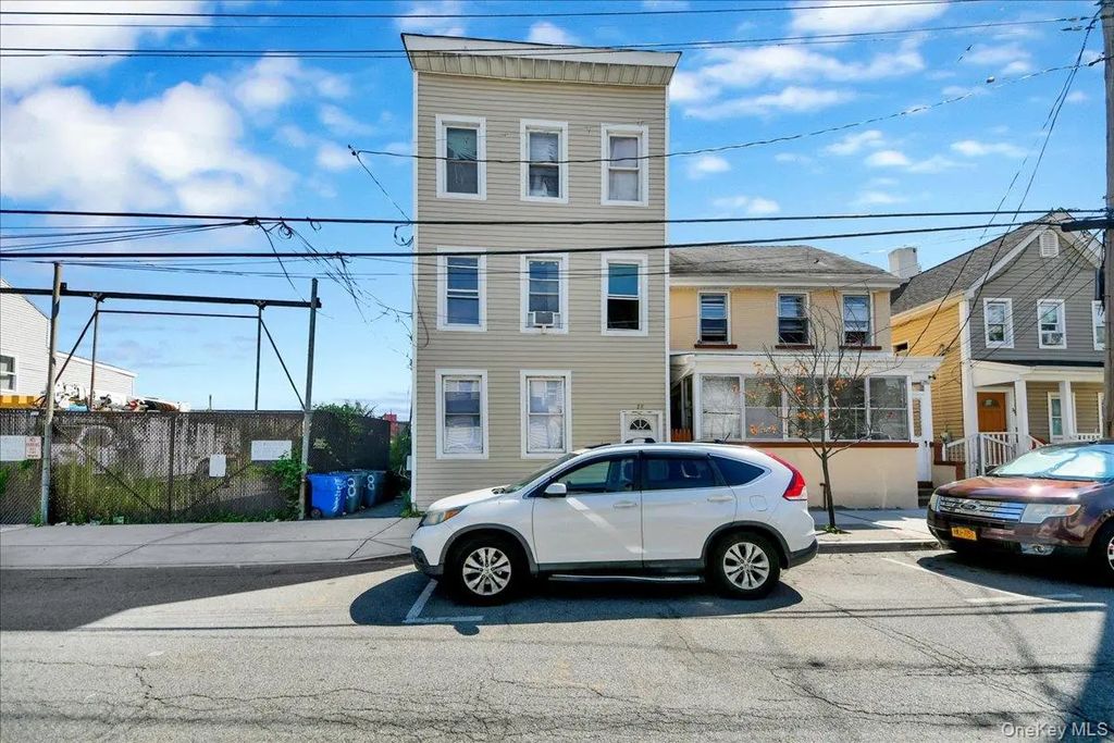 28 Clinton Street, Tarrytown