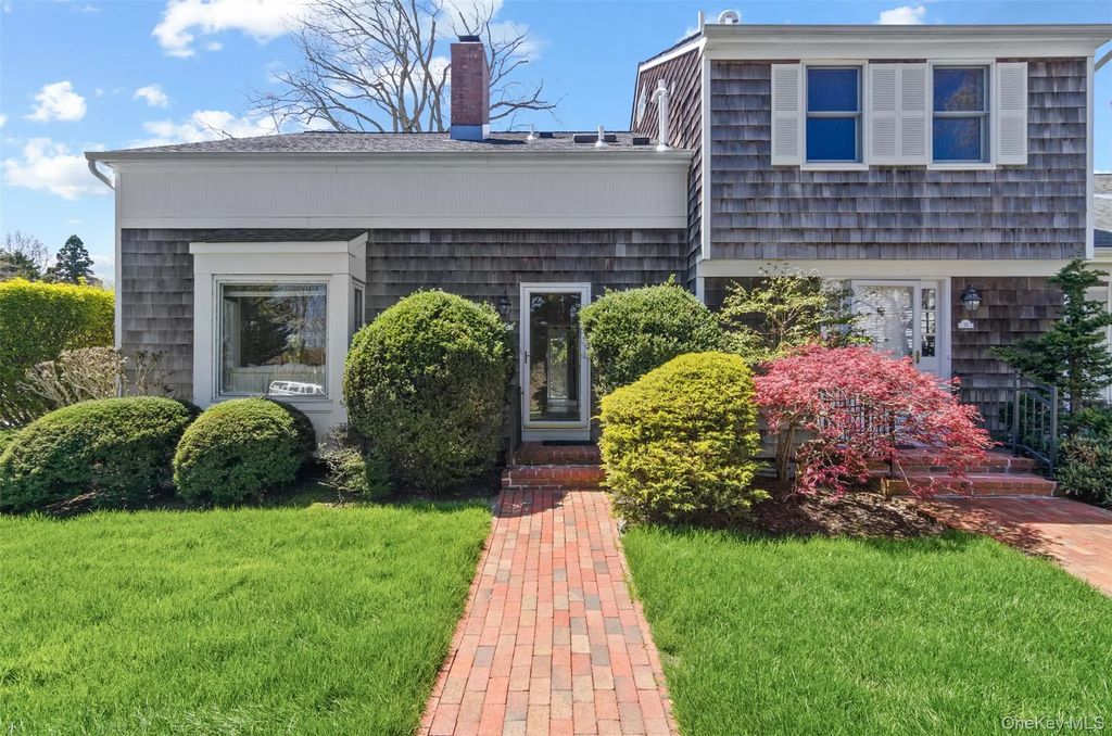 570 Hampton Road # 31, Southampton