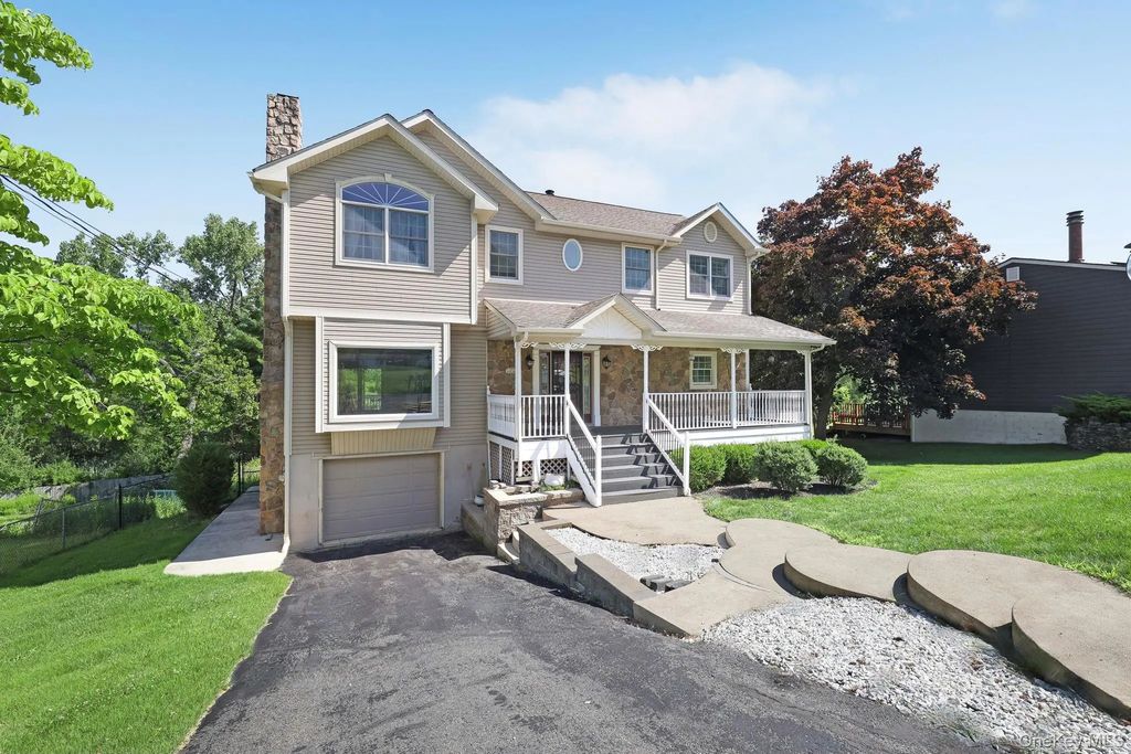 27 Walton Terrace, Monroe