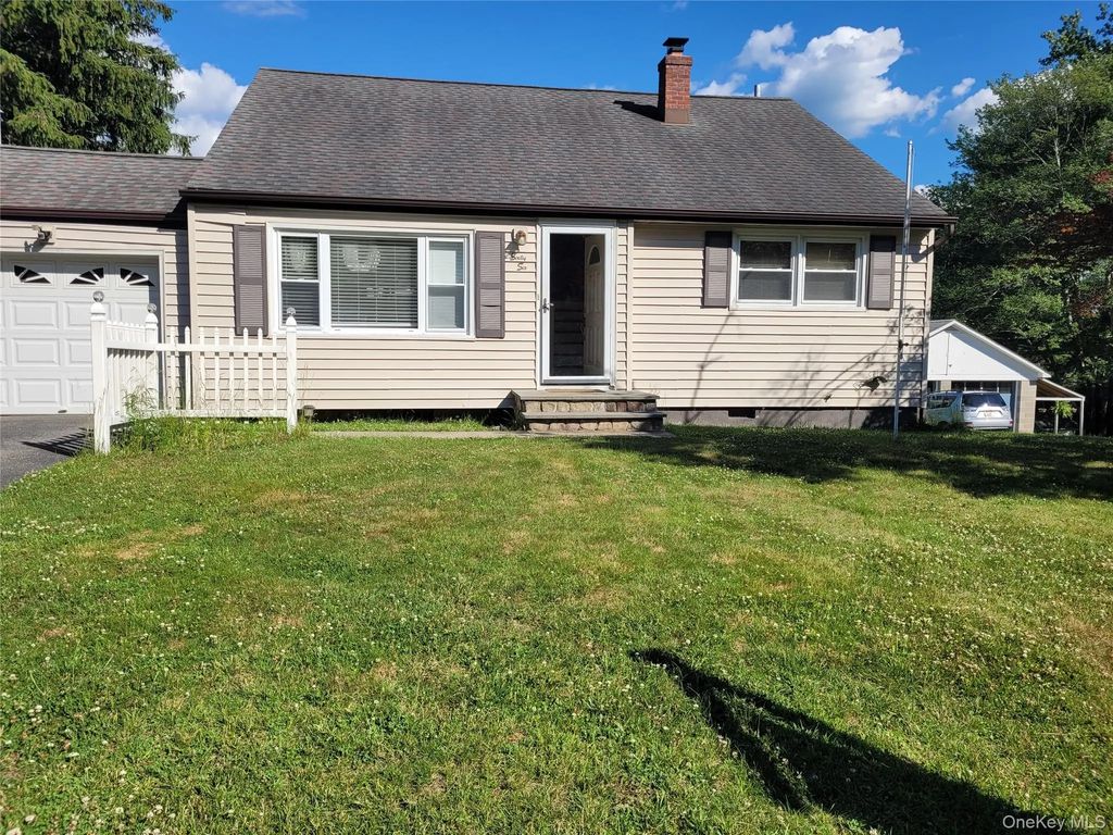 66 Phillips Street, Middletown