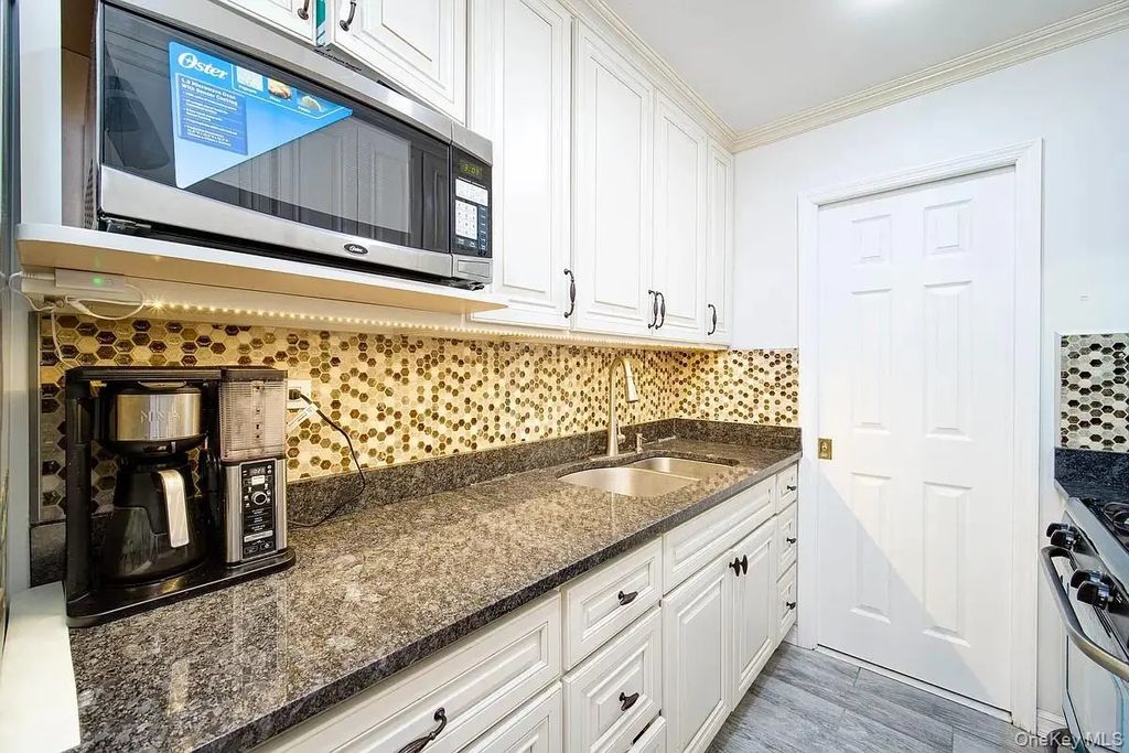 99-05 59th Avenue # 2a, Corona