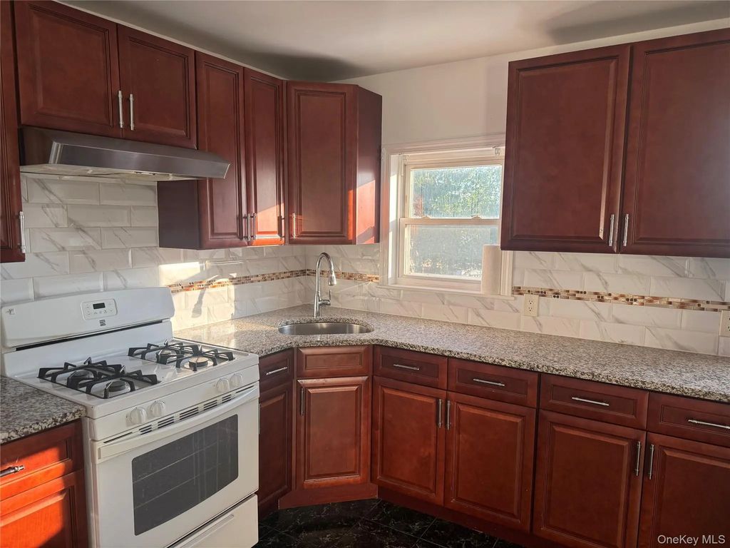 8827 208th Street, Queens Village
