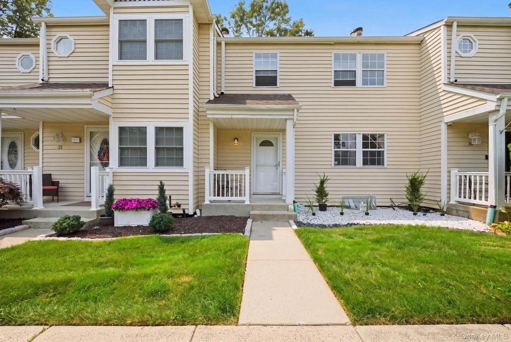 30 Jefferson, Yaphank