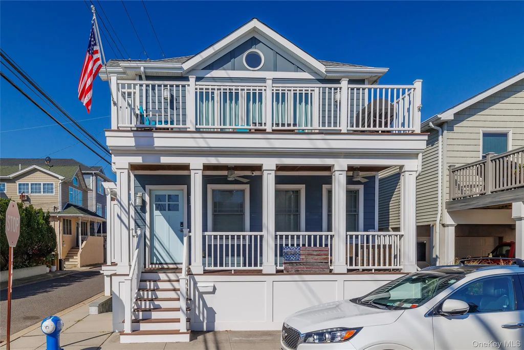 23 Delaware Avenue, Long Beach