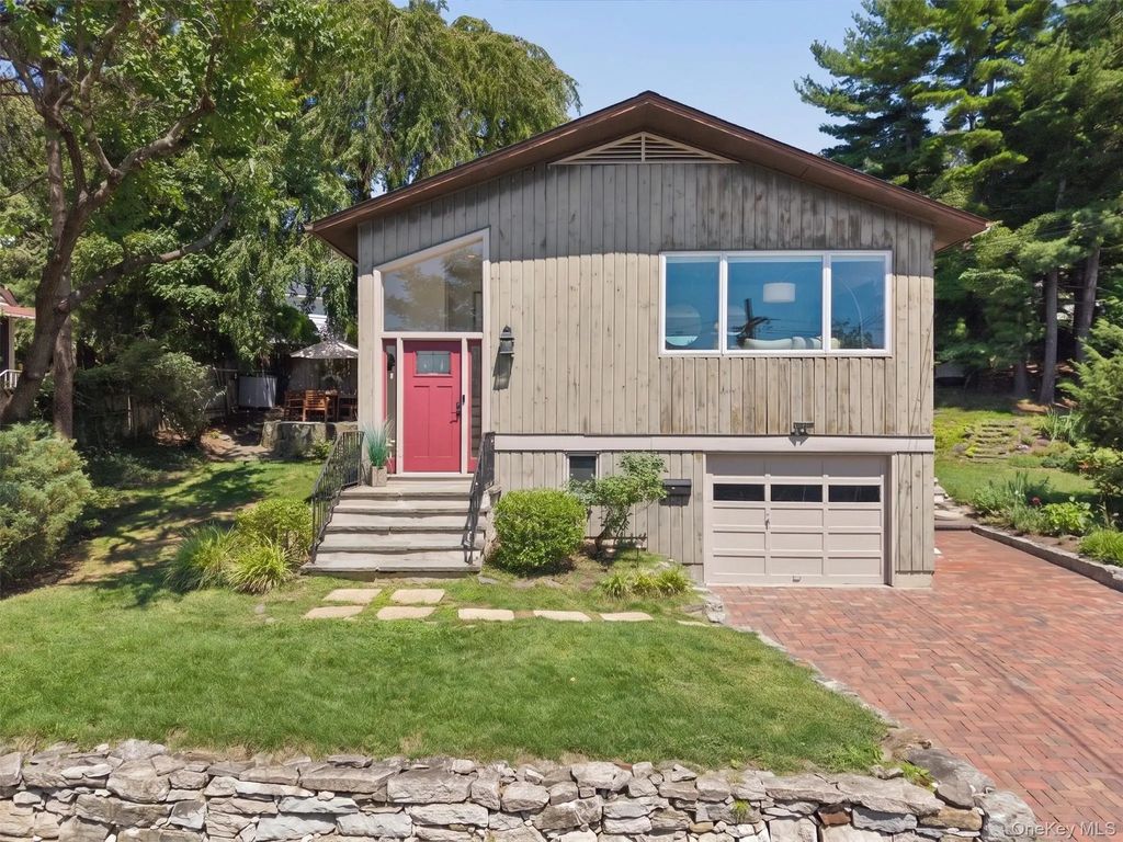 12 Livingston Avenue, Dobbs Ferry