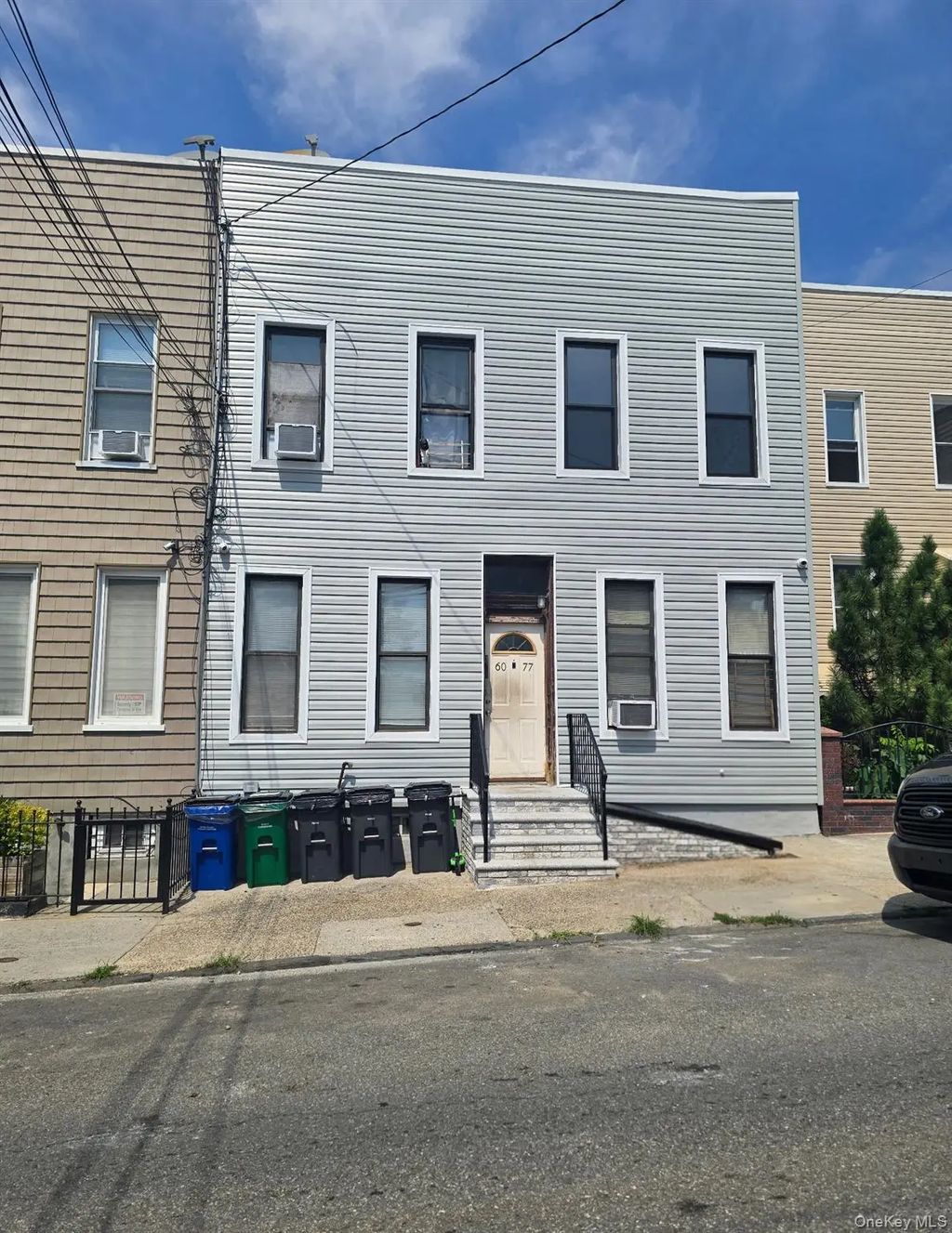 6077 55th Street # 2r, Maspeth